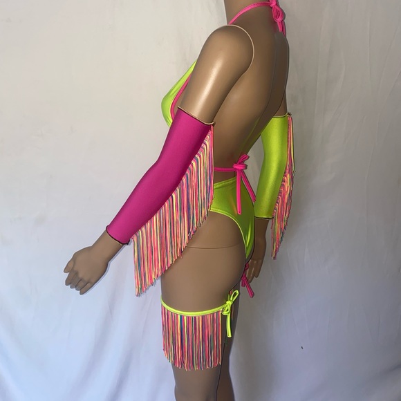 Seven piece rave set - Picture 4 of 7